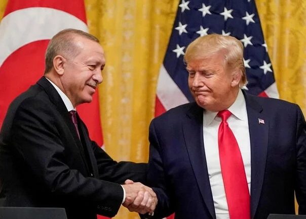 700-milione-dollare,-aeroplanet-luftarake-turq-pritet-te-forcohen-me-motore-amerikane