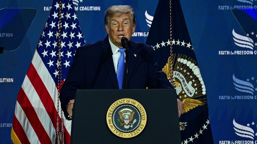 trump:-irani-ende-ka-“disa-kapacitete”-pas-sulmeve-ndaj-anijeve-ne-ngushticen-e-hormuzit