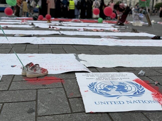 demonstruesit-protestojne-ne-amsterdam-kunder-vrasjes-se-femijeve-te-gazes-ne-sulmet-izraelite