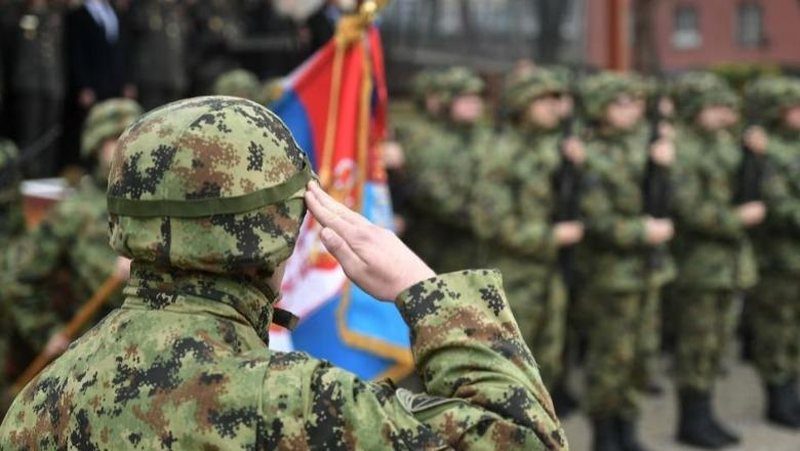 serbia-rikthen-sherbimin-e-detyrueshem-ushtarak,-vucic:-rekrutet-e-pare-do-te-thirren-ne-mars