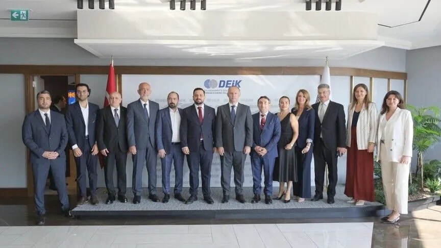 kryeparlamentari-gashi-viziton-keshillin-e-biznesit-deik-turqi-maqedoni-e-veriut