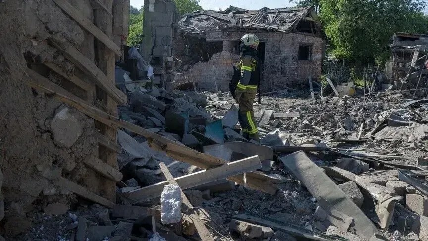 rusia-dhe-ukraina-shkembejne-sulme-me-rreze-te-gjate-veprimi,-vriten-civile-nga-te-dyja-palet
