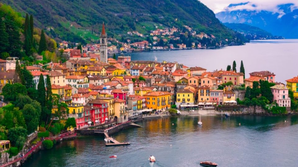 gati-cullak-ne-rruge:-italia-e-ndalon,-shqiperia-ben-sikur-s’sheh…