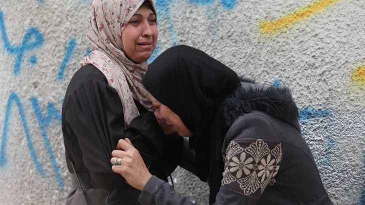 12-palestineze-te-vrare-dhe-20-te-plagosur-ne-sulmet-izraelite-ne-gaza-pavaresisht-armepushimit