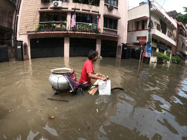 india-regjistron-mbi-nje-duzine-vdekjesh-per-shkak-te-shiut