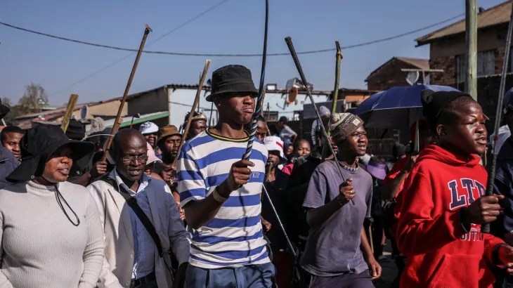 tension-ne-protesten-kunder-emigranteve-ne-afriken-e-jugut