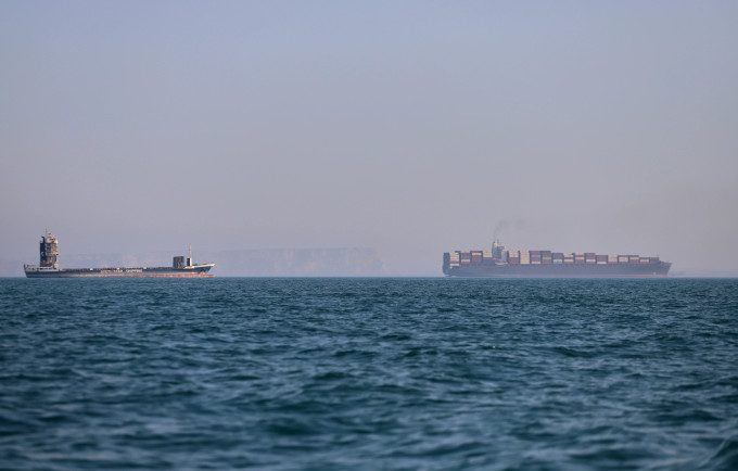 shba-ja-godet-140-objektiva-ushtarake-ne-iran
