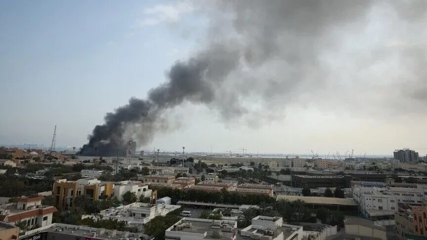 irani:-kemi-goditur-objektet-ushtarake-amerikane-ne-bahrein-dhe-sistemet-e-radareve-ne-oman