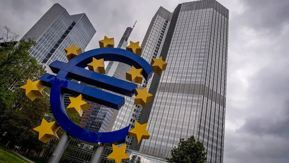 bqe-nis-testimin-e-euros-digjitale,-synon-ta-prezantoje-ne-vitin-2029