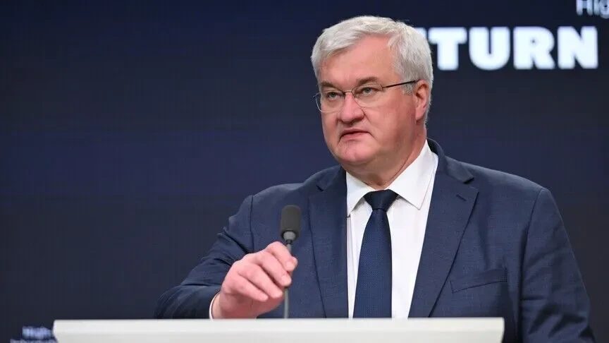kryediplomati-ukrainas:-bisedimet-e-mundshme-zelenskyy-putin-mund-te-zhvillohen-ne-turqi