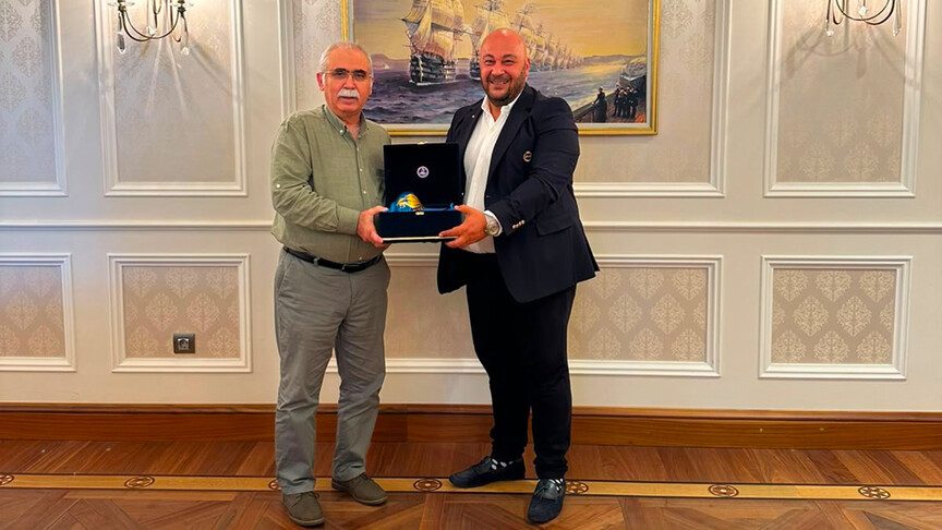 kryetari-i-gjykates-kushtetuese-te-maqedonise-se-veriut-zhvillon-takon-homologun-e-tij-turk-ne-ankara