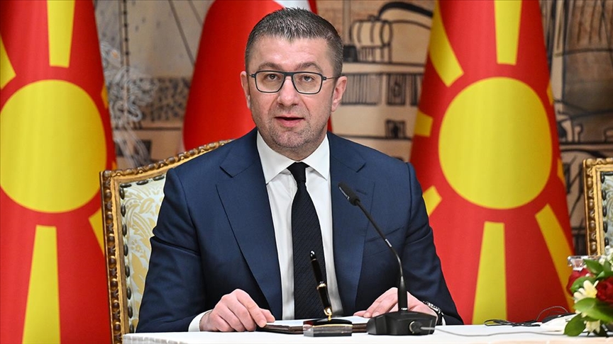 kryeministri-mickoski-pas-stuhise-se-djeshme-ne-shkup:-demet-po-riparohen-dhe-do-te-rimbursohen
