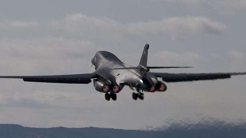 shba-ja-pozicionon-bombarduesit-b-1-kunder-iranit