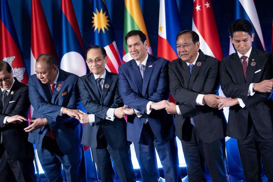 rubio-takon-kryediplomatet-e-tajlandes-dhe-kamboxhias-mes-tensioneve-kufitare