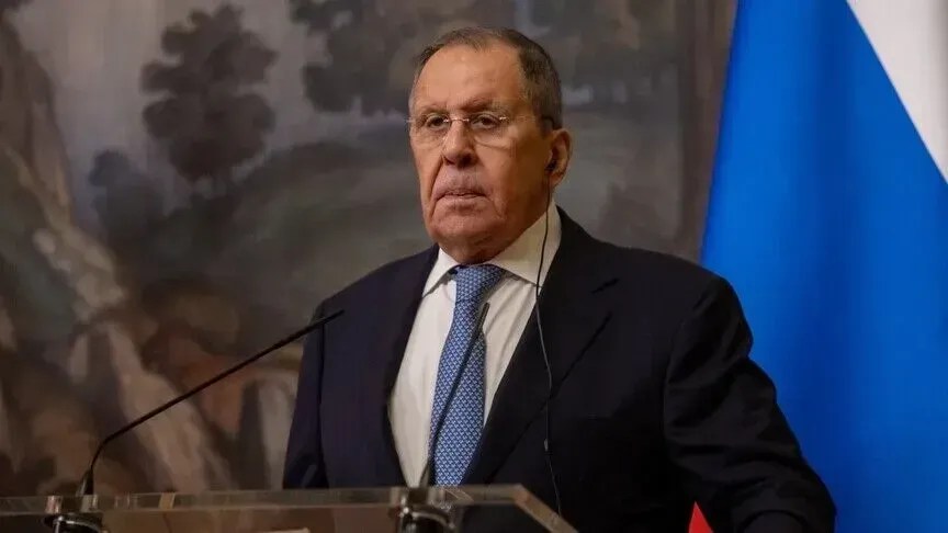 lavrov:-rusia-do-t’i-ndjeke-objektivat-e-saj-ne-luften-ne-ukraine-pavaresisht-rezultateve-te-samitit-ne-alaska