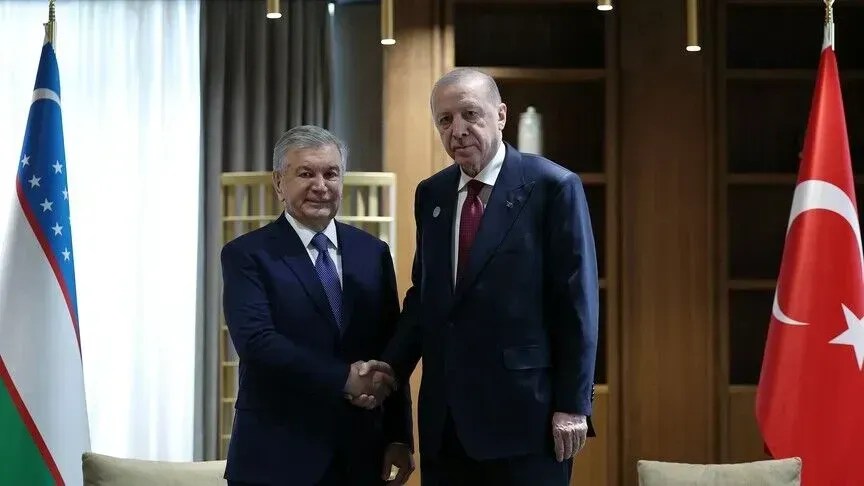 presidenti-turk-erdogan-dhe-homologu-i-tij-uzbek-diskutuan-ceshtjet-rajonale-dhe-globale