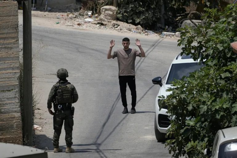 vazhdon-bastisja-ushtarake-izraelite-ne-tal:-izolimi-i-ramallahut-dhe-nablusit-bllokon-qindra-qytetare