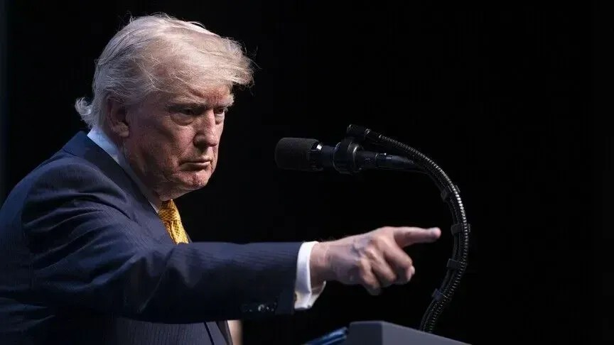 trump-urdheron-ushtrine-amerikane-te-ndaloje-perkohesisht-sulmet-ndaj-iranit