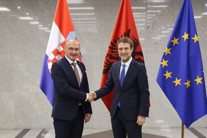 hoxha-takon-homologun-kroat:-perspektiva-evropiane-e-ballkanit-perendimor,-investim-strategjik-per-te-ardhmen