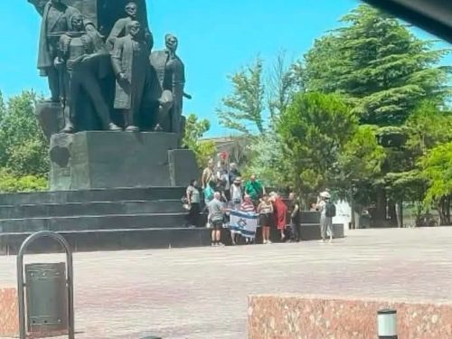turiste-apo-kolone-izraelite-ne-vlore?