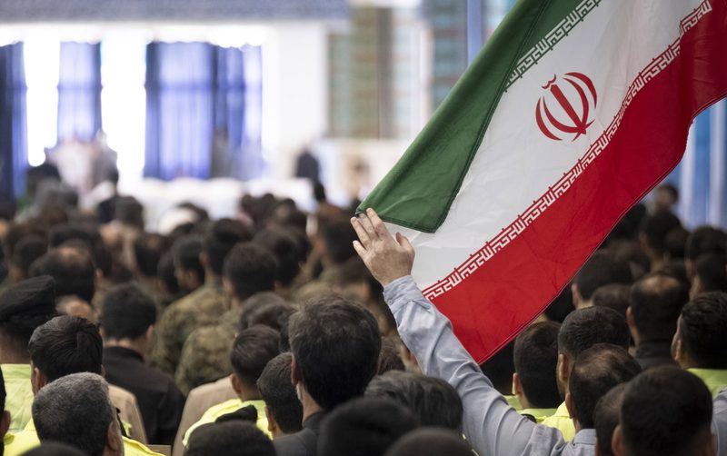 irani-paralajmeron-qipron-dhe-bullgarine:-mos-lejoni-shba-ne-te-perdore-bazat-tuaja-per-sulme