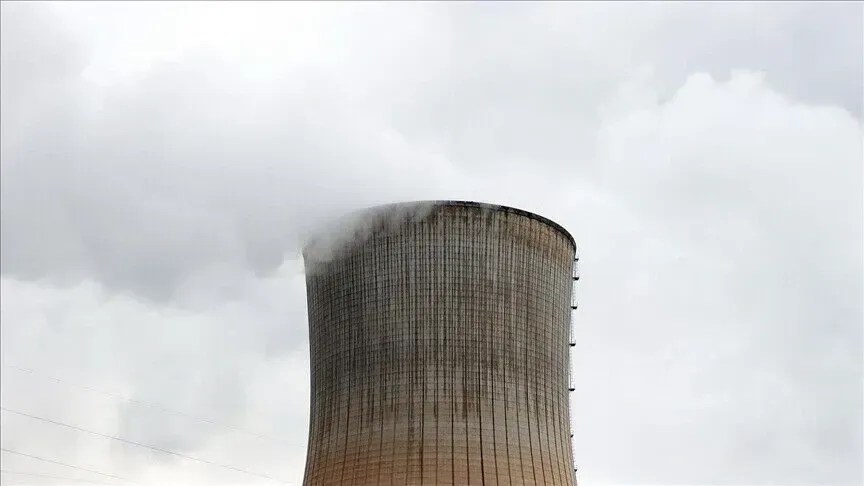 franca-mbyll-3-reaktore-berthamore-per-shkak-te-thatesires-qe-ul-rrjedhen-e-lumenjve