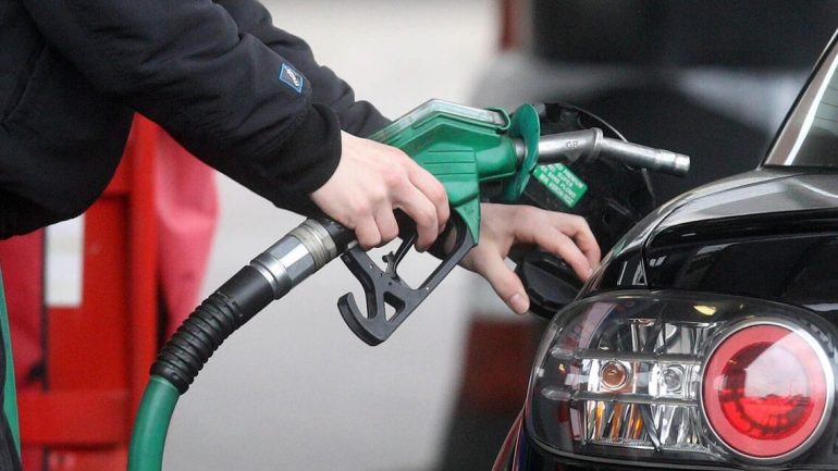 nafta-sot-lirohet-per-3-cente,-ja-sa-kushton-nje-liter-nafte