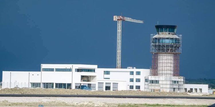 aeroporti-i-vlores,-shqiptaret-po-paguajne-koston-e-lojerave-gjeopolitike-e-korruptive-te-rames