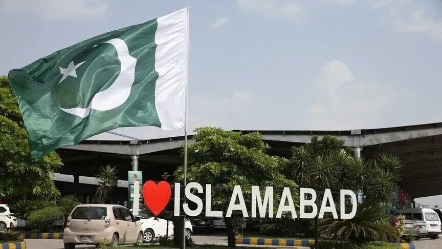 pakistani-mbetet-i-angazhuar-ne-perpjekjet-diplomatike-per-uljen-e-tensioneve-ne-gjirin-persik
