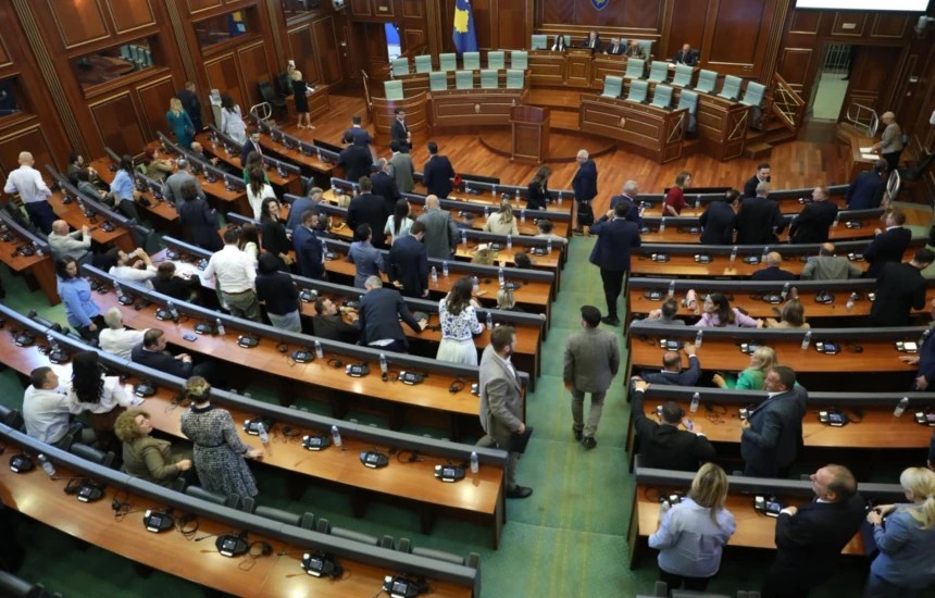 seanca-per-konstituimin-e-kuvendit-vazhdon-te-shtunen-ne-oren-11:00