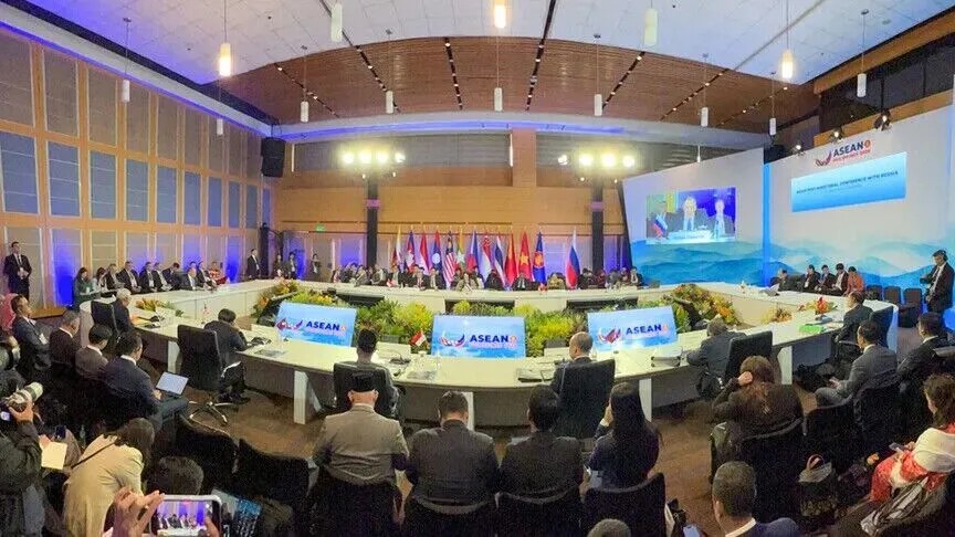 asean-i-feston-59-vjetorin-me-thirrje-per-unitet,-paqe-dhe-bashkepunim