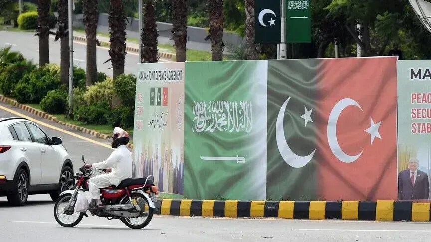 kuvajti-pergezon-pakistanin-per-paktin-trepalesh-te-mbrojtjes-me-turqine-dhe-arabine-saudite