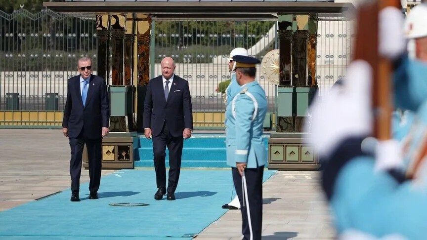 presidenti-turk-erdogan-pret-me-ceremoni-zyrtare-kancelarin-austriak-stocker