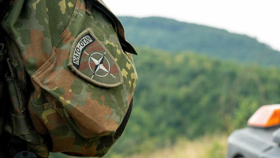 kfor-nis-ndryshimin-e-sigurise-ne-manastirin-e-decanit,-perfshihet-gradualisht-policia-e-kosoves-–