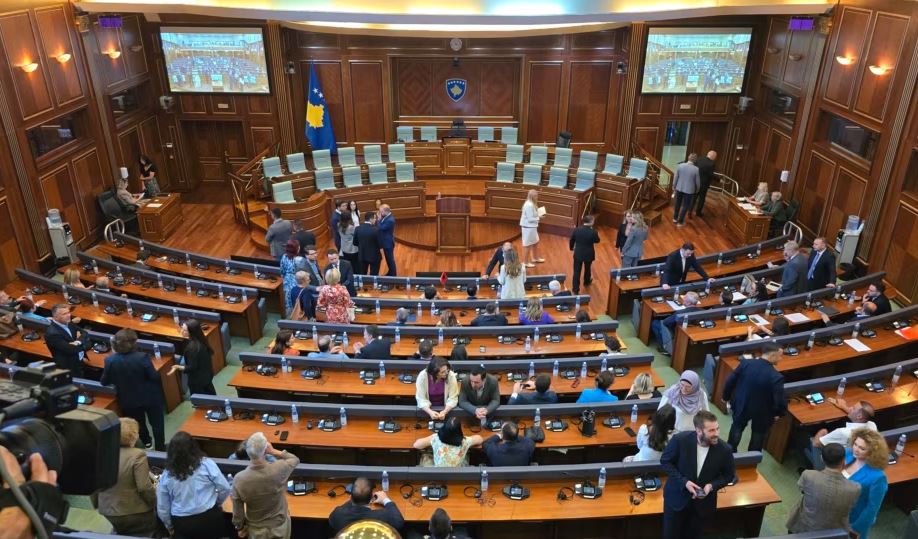 kriza-politike-ne-kosove/-shoqeria-civile-i-drejtohet-kushtetueses-per-afatin-e-konstituimit-te-kuvendit