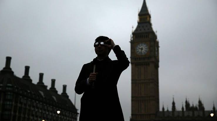 britania-pergatitet-per-eklipsin-me-te-madh-diellor-qe-nga-viti-1999