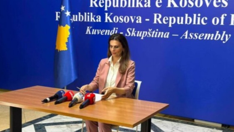 pas-tensioneve-ne-kuvend,-pdk-akuzon-kurtin-per-bllokimin-e-institucioneve/-citaku:-republika-eshte-mbi-secilin-prej-nesh