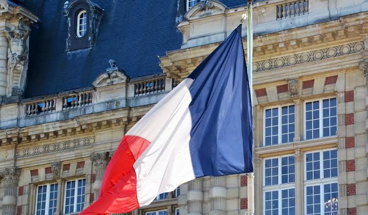 franca-dhe-25-vende-te-tjera-denojne-ekzekutimet-e-protestuesve-nga-irani