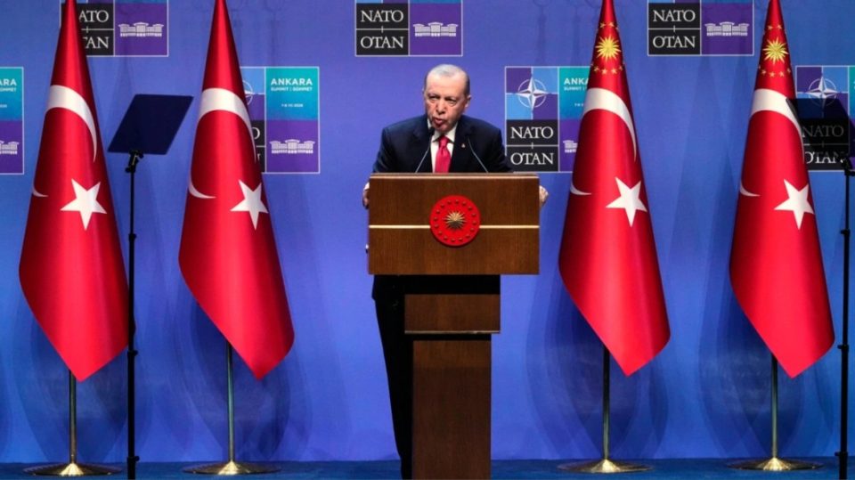 erdogan-akuzon-izraelin:-kerkon-te-fshije-palestinen-nga-axhenda-globale!