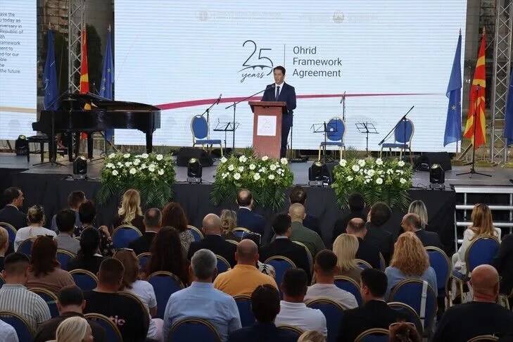 maqedonia-e-veriut-shenon-25-vjetorin-e-marreveshjes-se-ohrit,-theksohet-rendesia-e-paqes,-bashkejeteses-dhe-besimit