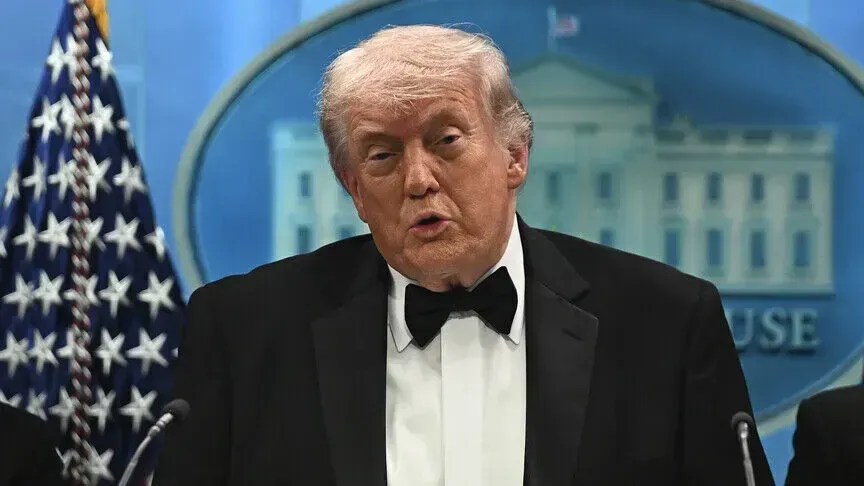 trump-eshte-“shume-i-lumtur”-per-nenshkrimin-e-marreveshjes-se-perbashket-te-mbrojtjes-ne-meke
