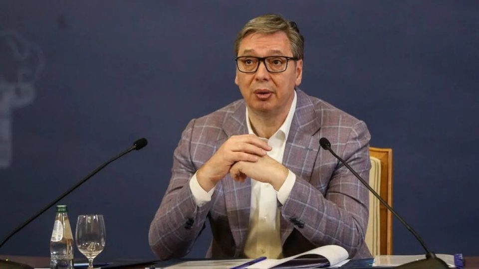 “kete-po-e-ben-turku”-vuciq-leter-nato-s:-i-lutem-ruttes-te-mos-e-lejoje-hapjen-e-ures-se-ibrit