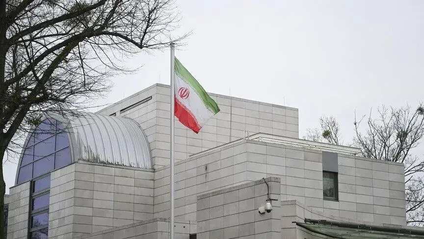 irani-debon-dy-diplomate-franceze-me-pretendimin-per-“aktivitete-te-paligjshme”