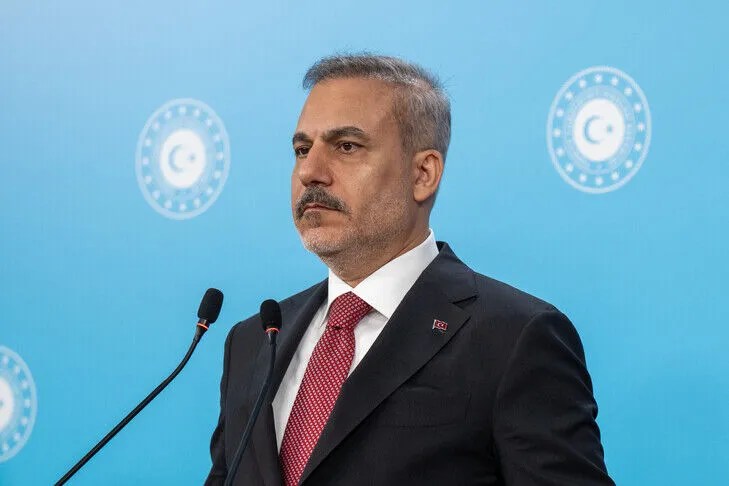 ministri-i-jashtem-turk-bisedon-me-homologet-e-katarit-dhe-sirise