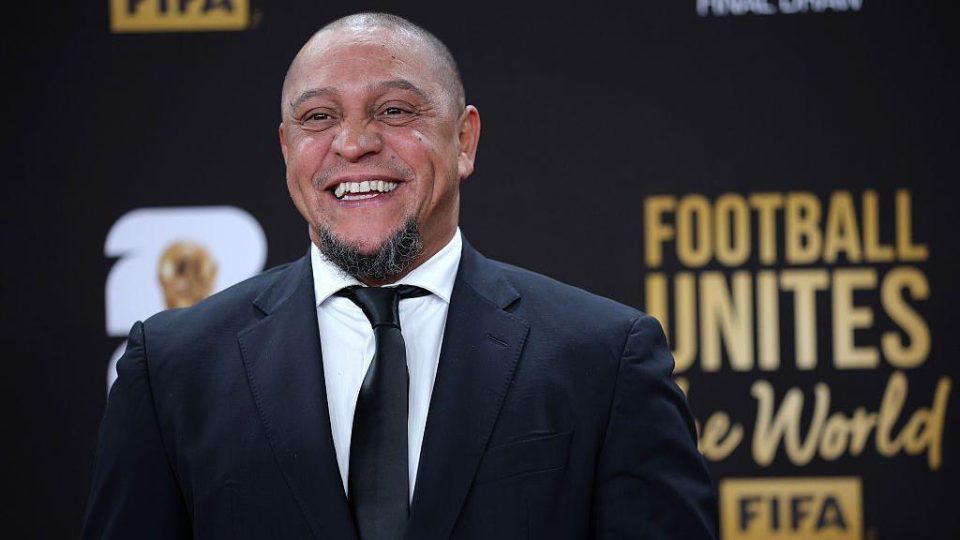 legjenda-e-futbollit,-roberto-carlos,-raportohet-se-eshte-konvertuar-ne-islam-–