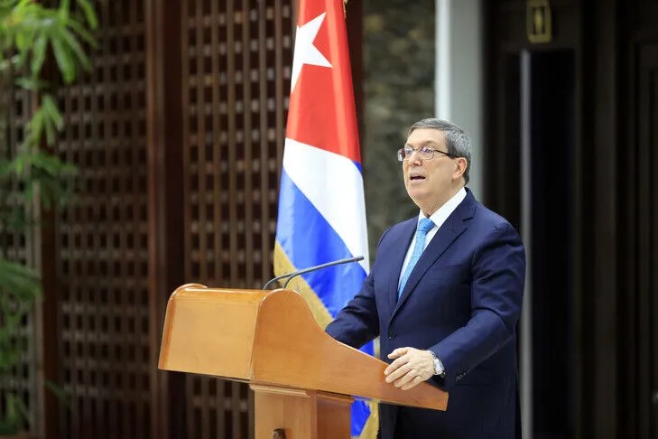 ministri-i-jashtem-i-kubes-akuzon-rubion-per-masa-qe-synojne-demtimin-e-ekonomise-dhe-kufizimin-e-sherbimeve