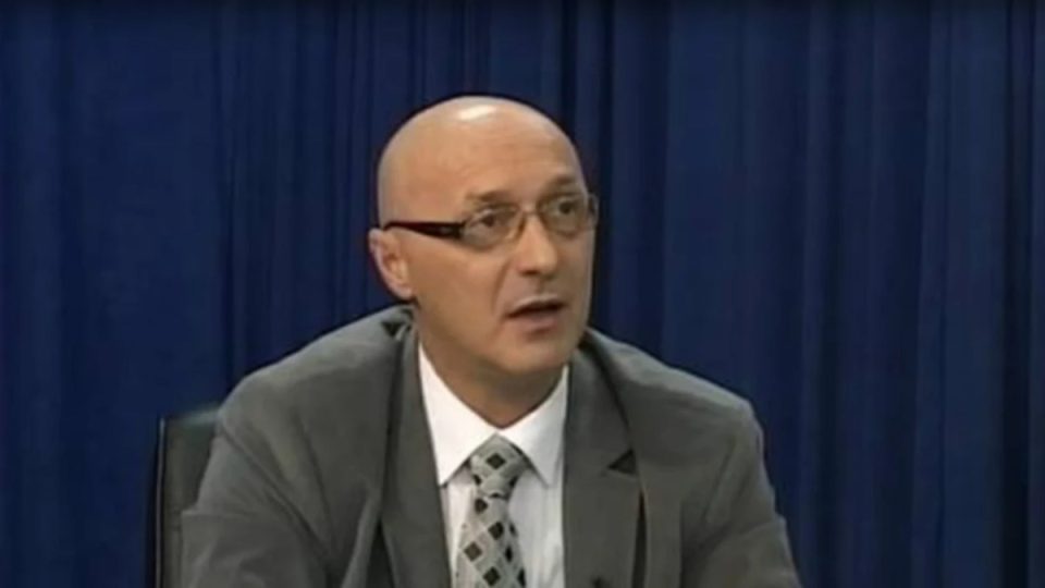 aktakuze-ndaj-fatmir-shehollit-per-spiunazh-dhe-shantazh,-dyshohet-se-shantazhoi-nje-person-per-mbi-13-mije-euro