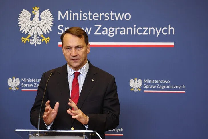 ministri-i-jashtem-polak:-polonia-dhe-ukraina-nuk-do-te-jene-me-kurre-koloni-ruse