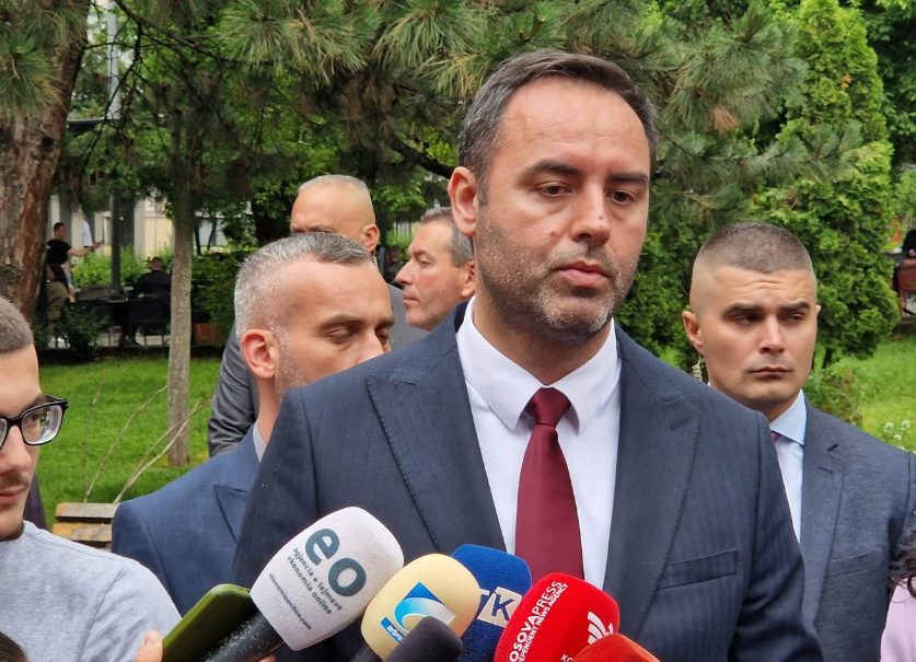 “kurti-eshte-gati,-emrat-i-kemi”,-konjufca:-propabilitet-i-madh-per-marreveshje-per-presidentin/en