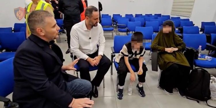 tjeter-riatdhesim-shqiptaresh-nga-siria,-rama:-detyrim-njerezor-e-shteteror!